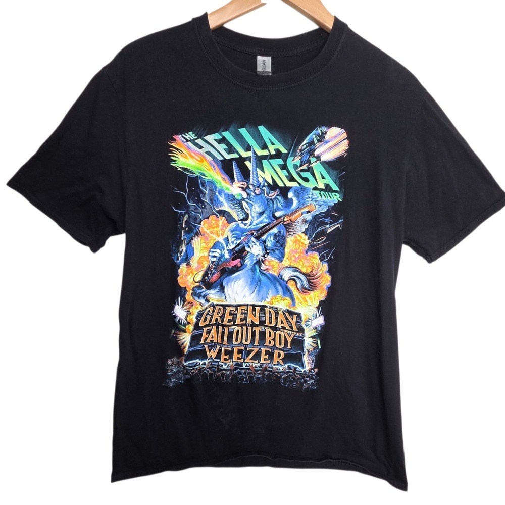 Hella Mega Tour 2021 Concert T Band Gildan Black Cotton Size L Green Day Weezer